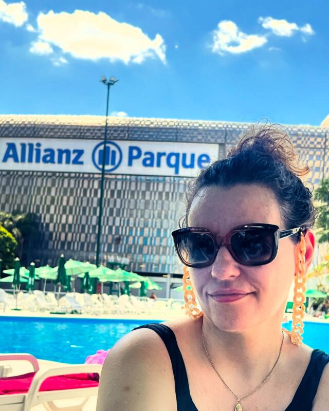 Staycation no resort @palmeirasclubesocial.

📸 by @ianchaytor 

🌊 #brazil #brazilian #travel #brazilians #holiday #vacation #amazing #braziliangirl #sun #hot #ilovebrazil #br  #tourism #awesome #brasil #ferias #verao #saopaulo #essepe #011 #palmeiras #palmeirasclubesocial #gabizilla